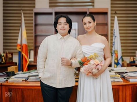 Karla Estrada .